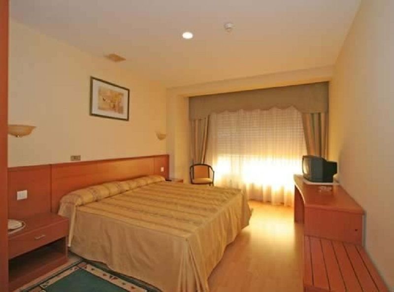 Hotel Las Vinas Arteixo Buitenkant foto